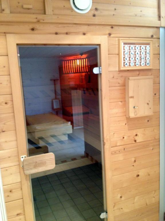 Pension Wallnoefer ミエミング エクステリア 写真